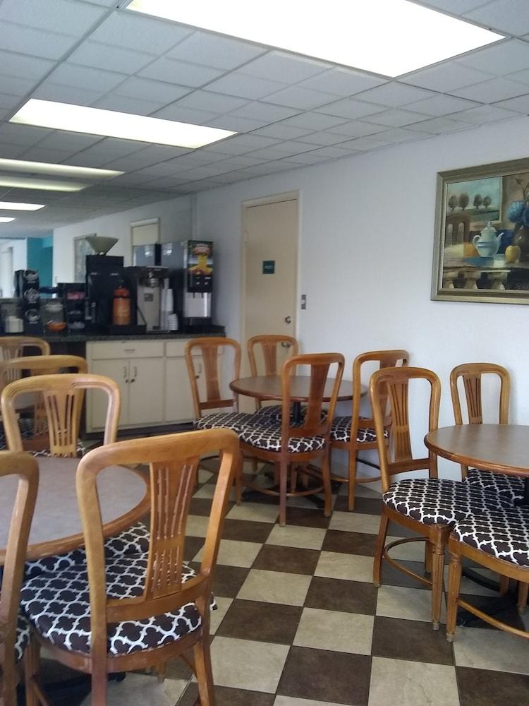 Howard Johnson By Wyndham Virginia Beach Extérieur photo