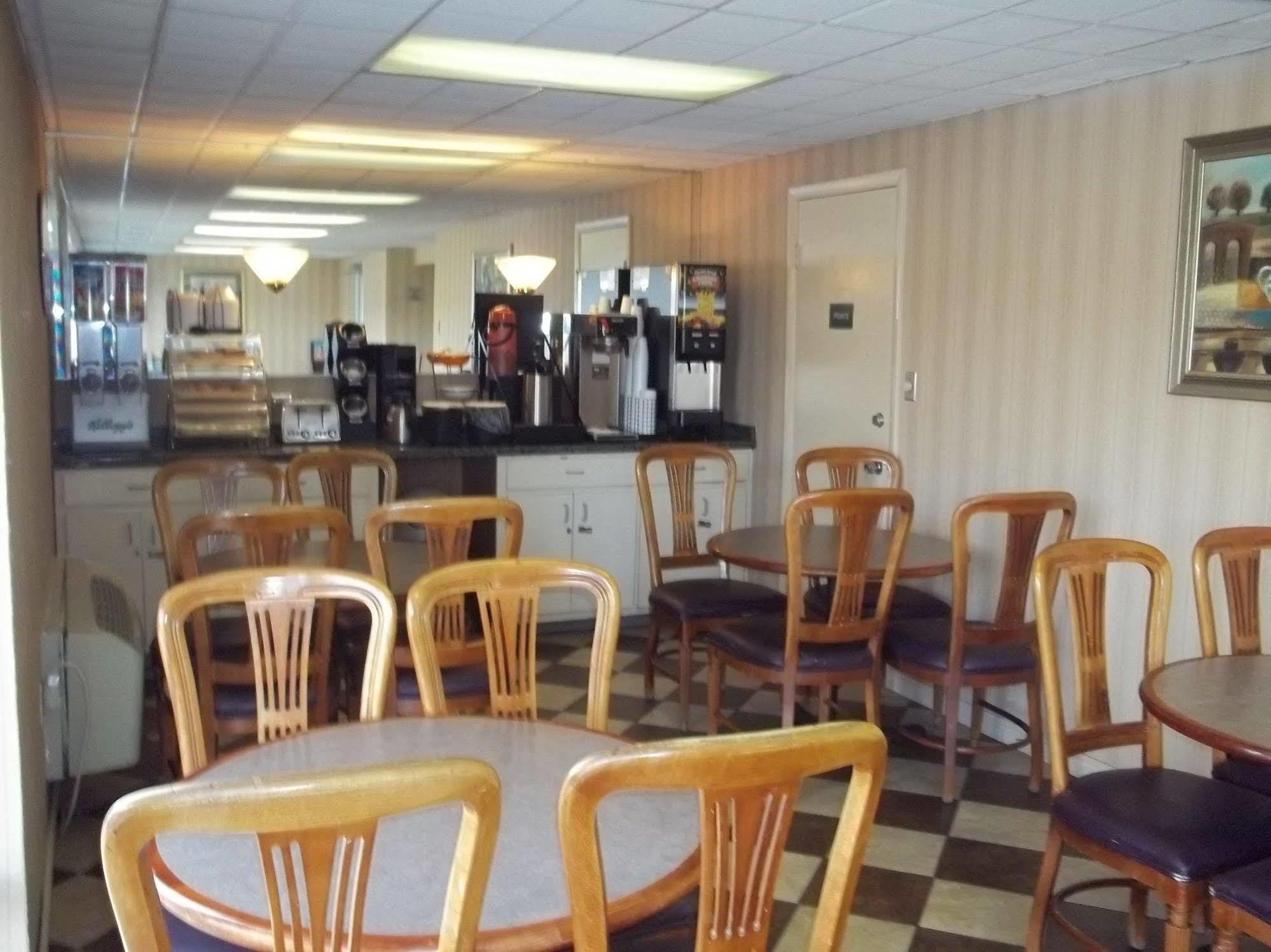 Howard Johnson By Wyndham Virginia Beach Extérieur photo